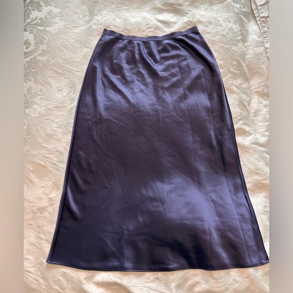Victoria’s Secret satin blue midi skirt small never worn